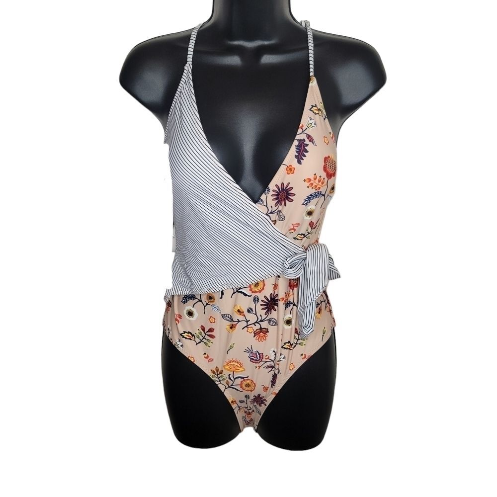 Cupshe Summer Days Floral wrap one-piece swimsuit medium